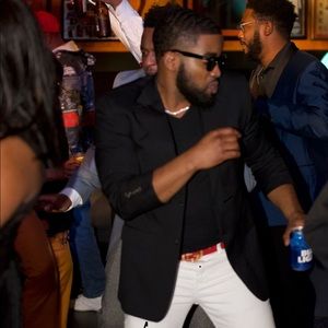 Meet your Posher, Kenneth